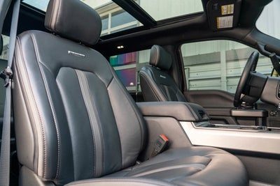 2022 Ford Super Duty F-450 DRW Platinum