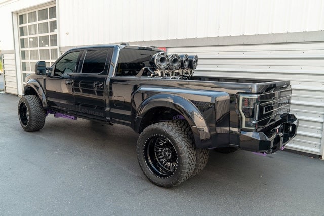 2022 Ford Super Duty F-450 DRW Platinum