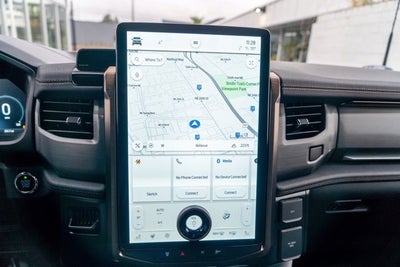 2022 Ford F-150 Lightning LARIAT