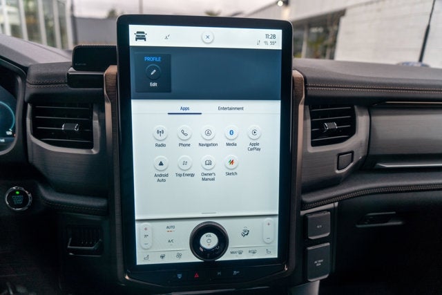 2022 Ford F-150 Lightning LARIAT