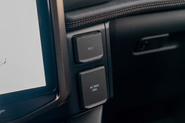 2022 Ford F-150 Lightning LARIAT