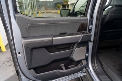 2022 Ford F-150 Lightning LARIAT