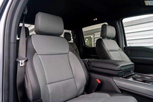 2022 Ford F-150 Lightning LARIAT