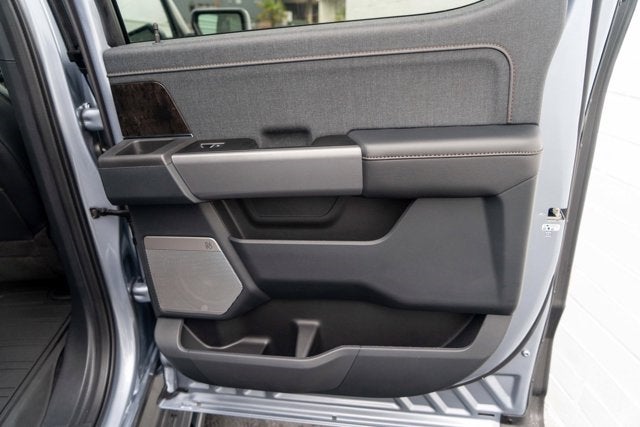 2022 Ford F-150 Lightning LARIAT