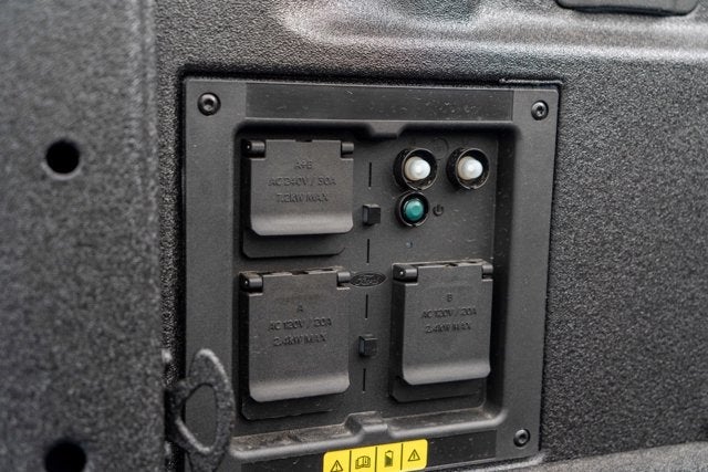 2022 Ford F-150 Lightning LARIAT