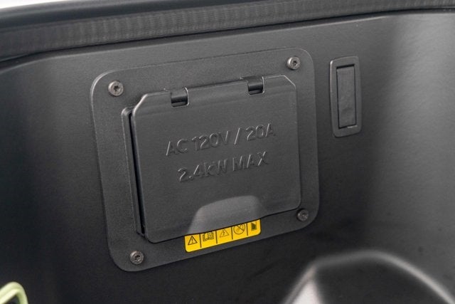 2022 Ford F-150 Lightning LARIAT