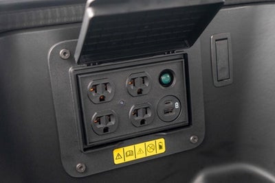 2022 Ford F-150 Lightning LARIAT