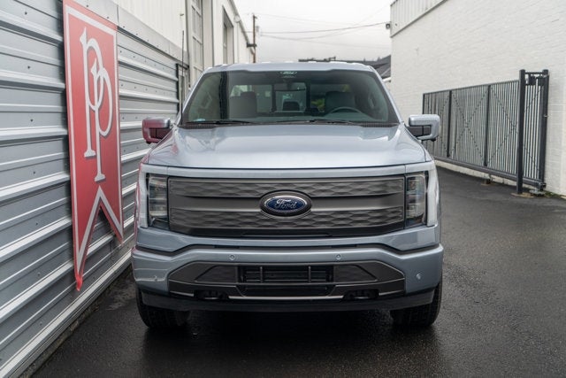 2022 Ford F-150 Lightning LARIAT
