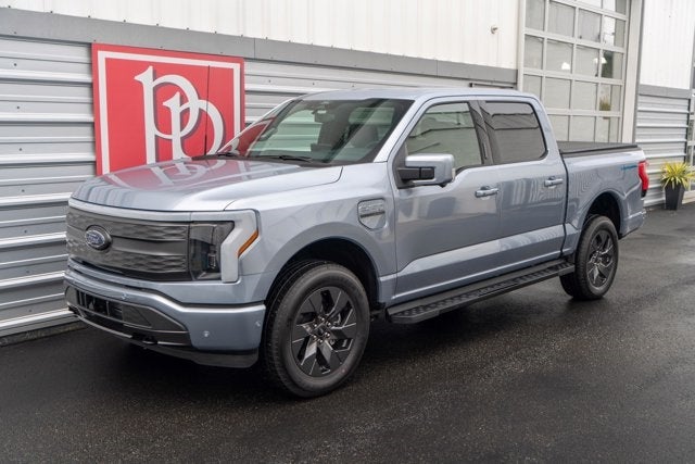 2022 Ford F-150 Lightning LARIAT