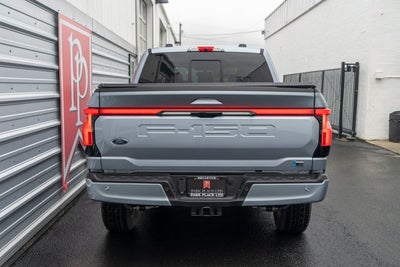 2022 Ford F-150 Lightning LARIAT