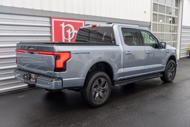 2022 Ford F-150 Lightning LARIAT