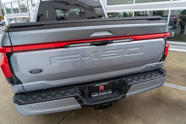 2022 Ford F-150 Lightning LARIAT