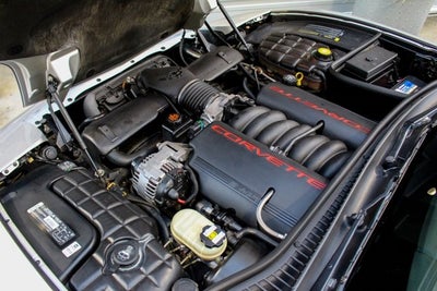 2002 Chevrolet Corvette 2dr Cpe