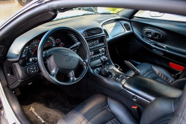 2002 Chevrolet Corvette 2dr Cpe