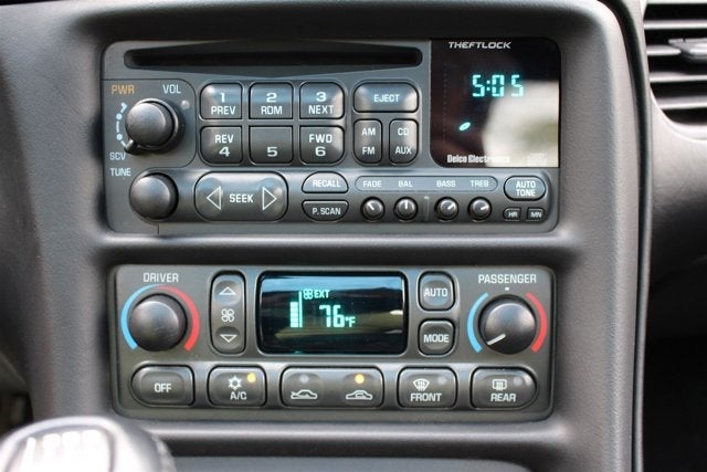 2003 Chevrolet Corvette 2dr Cpe