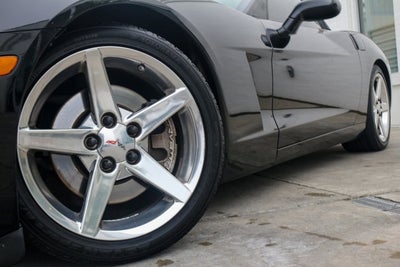2005 Chevrolet Corvette 2dr Cpe
