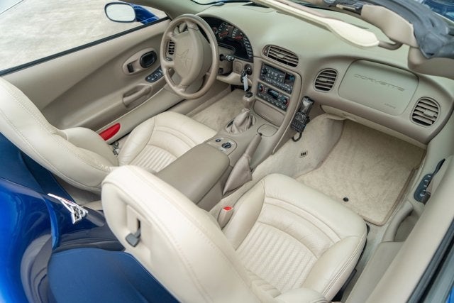 2004 Chevrolet Corvette 2dr Convertible