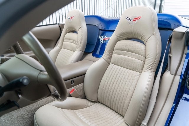 2004 Chevrolet Corvette 2dr Convertible