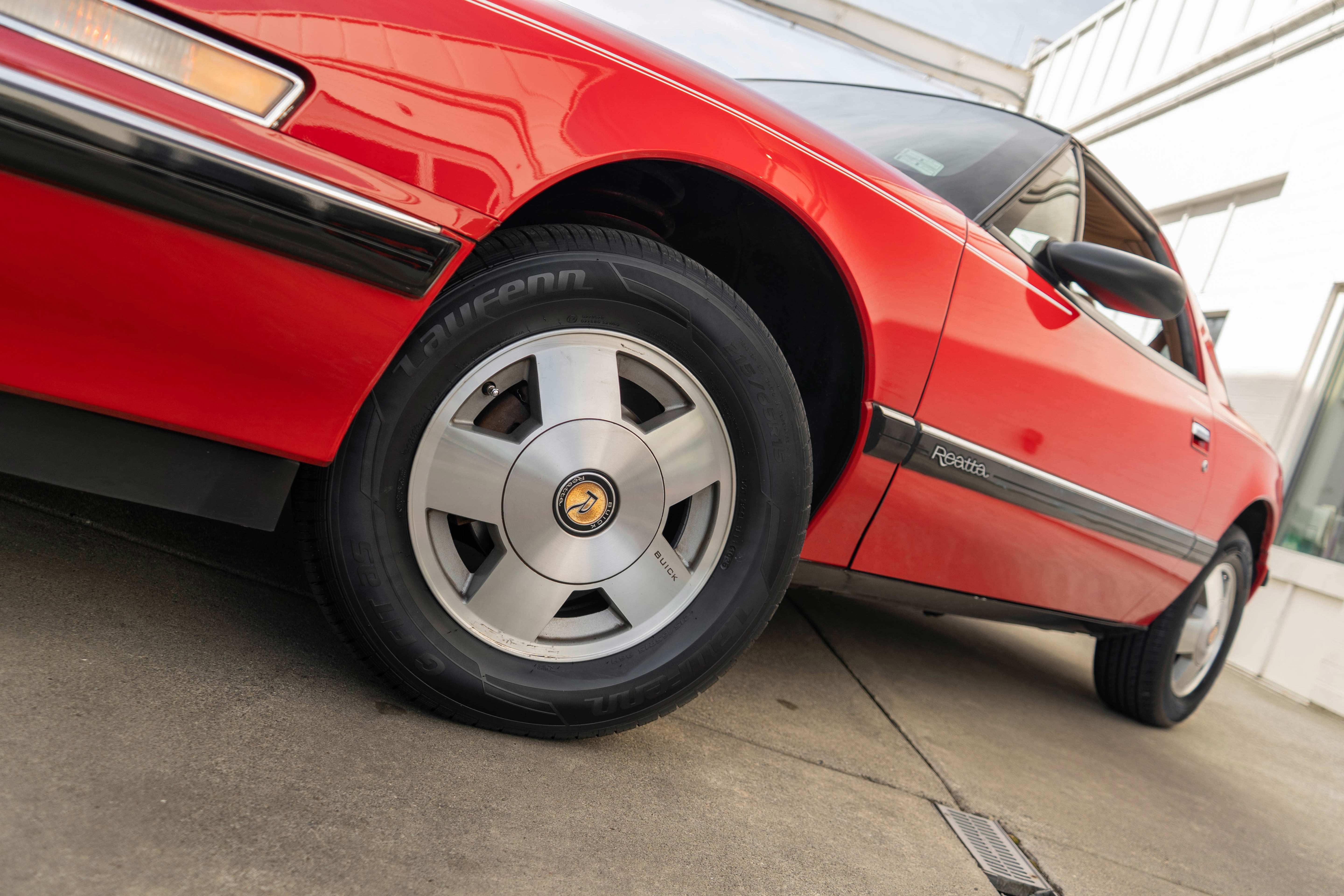 1990 Buick Reatta 2dr Coupe