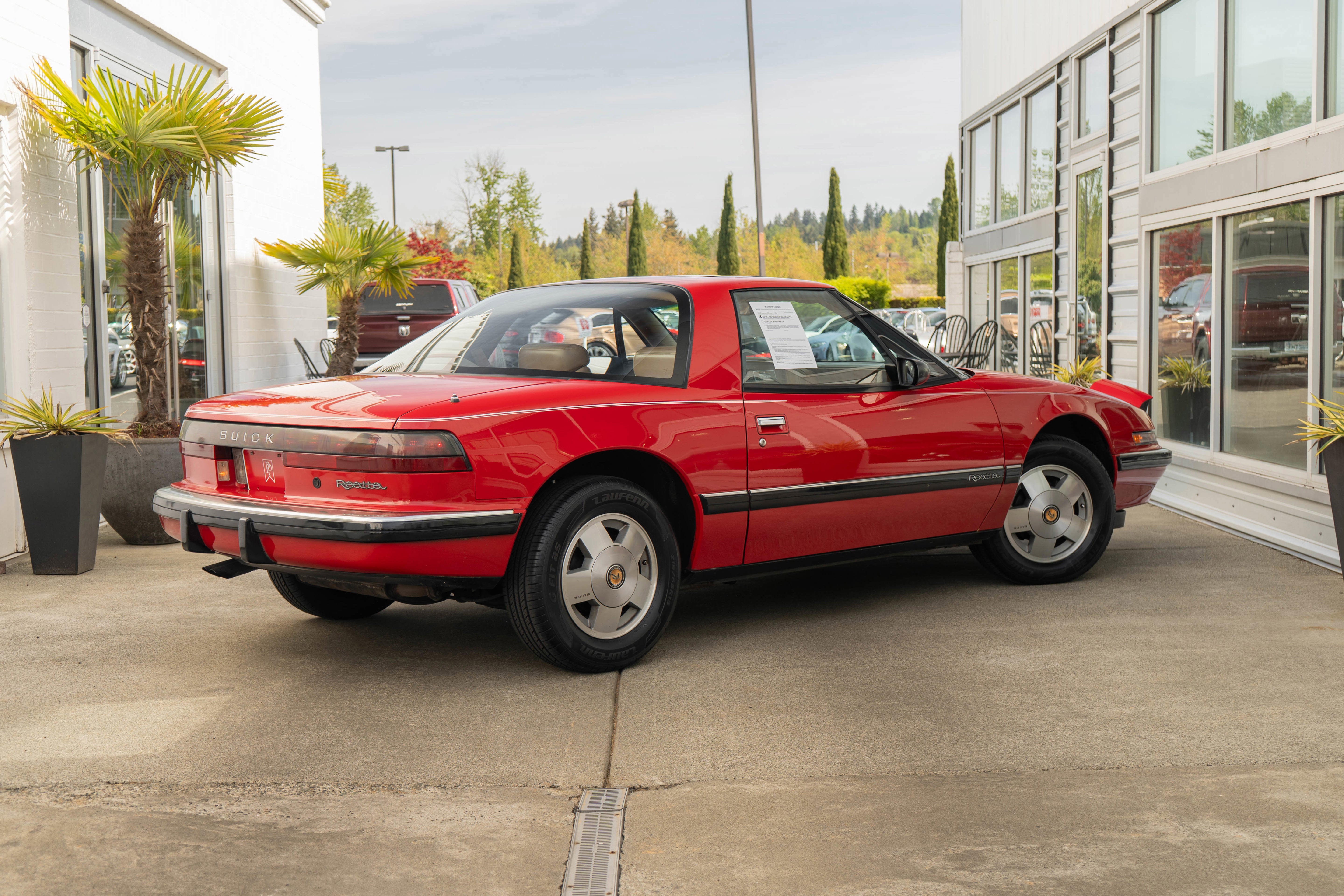 1990 Buick Reatta 2dr Coupe