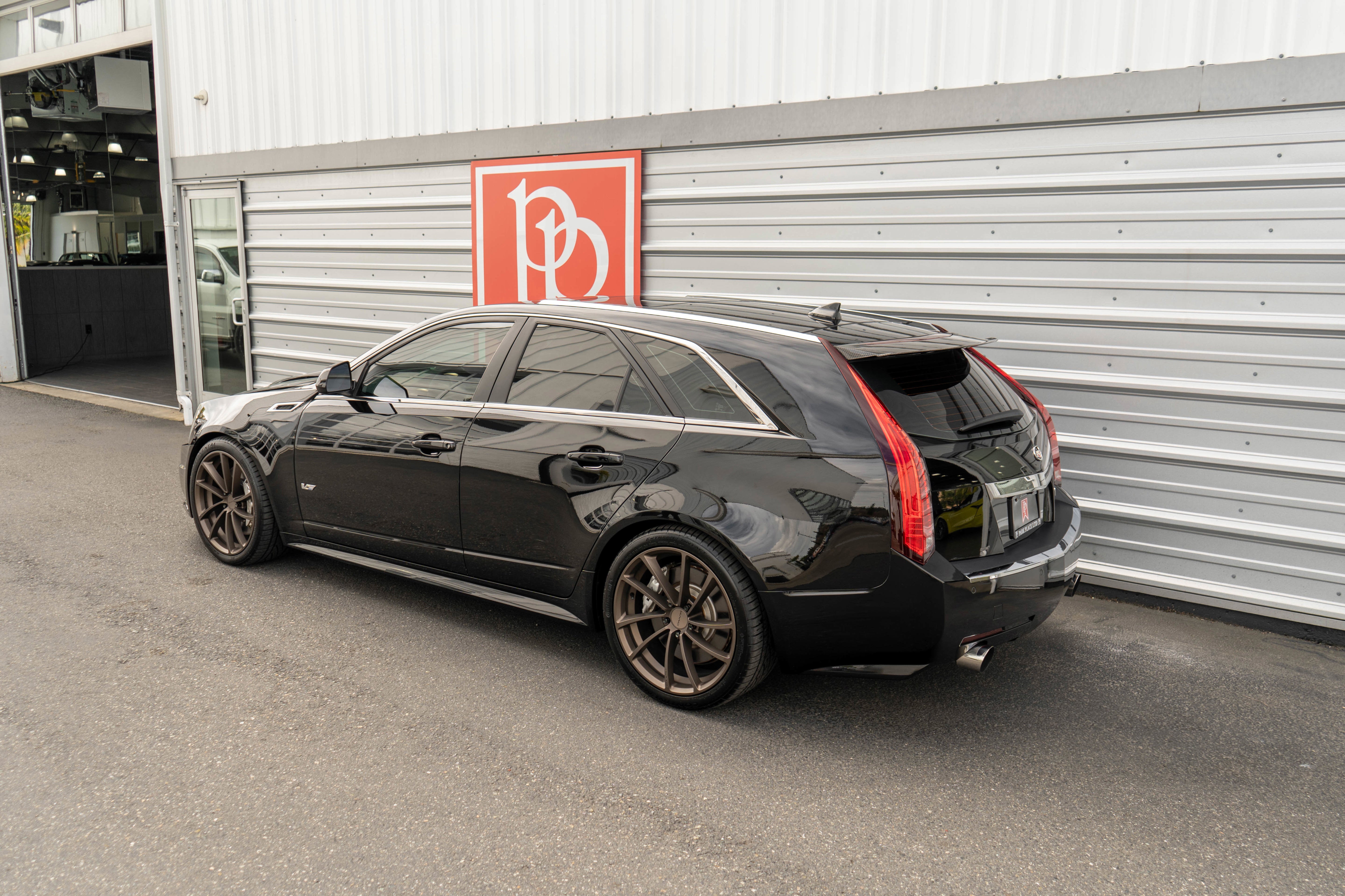2011 Cadillac CTS-V Wagon 5dr Wgn 6.2L