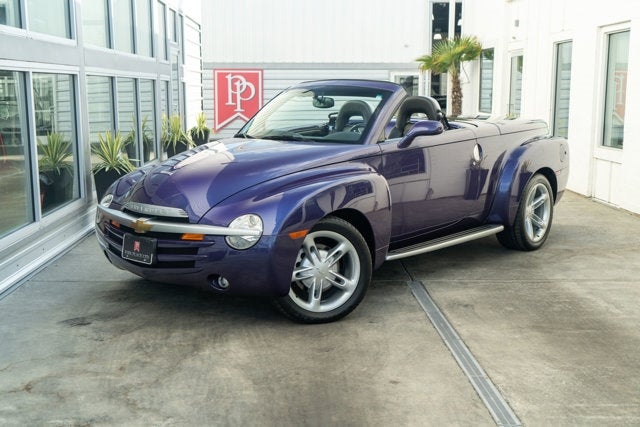 2004 Chevrolet SSR LS