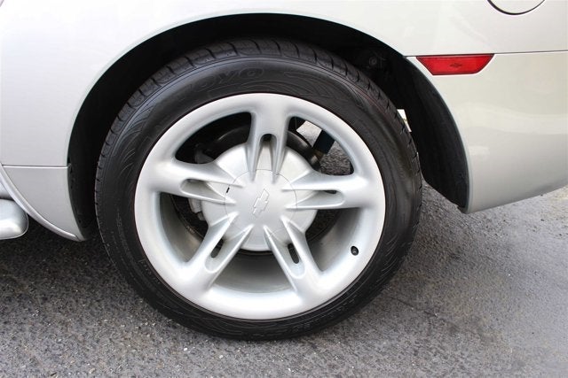 2004 Chevrolet SSR LS