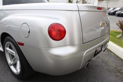 2004 Chevrolet SSR LS
