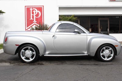 2004 Chevrolet SSR LS