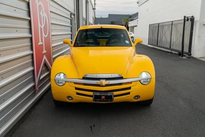 2004 Chevrolet SSR LS