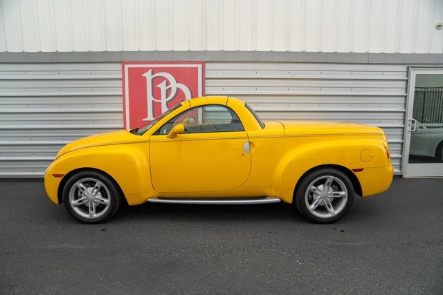 2004 Chevrolet SSR LS