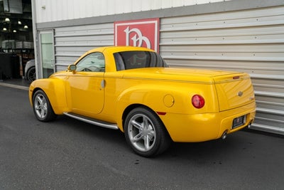 2004 Chevrolet SSR LS