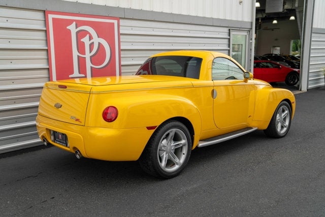 2004 Chevrolet SSR LS