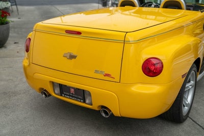 2004 Chevrolet SSR LS