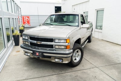 1998 Chevrolet C/K 2500 HD Ext Cab 141.5" WB 4WD C6P