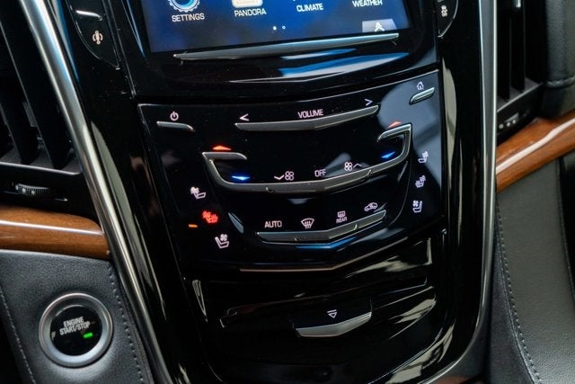 2016 Cadillac Escalade Luxury Collection