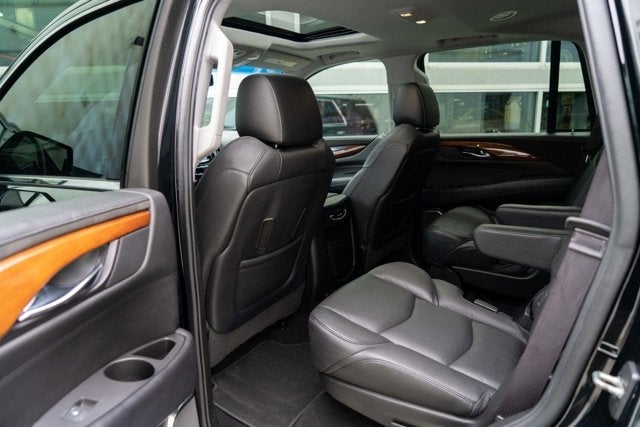 2016 Cadillac Escalade Luxury Collection