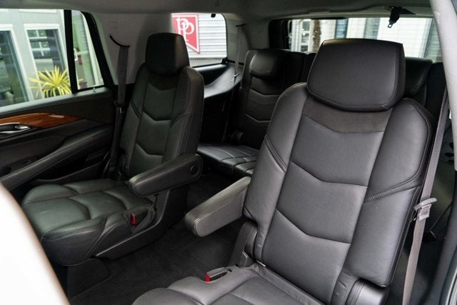 2016 Cadillac Escalade Luxury Collection