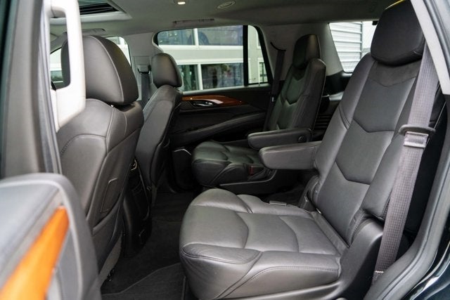 2016 Cadillac Escalade Luxury Collection