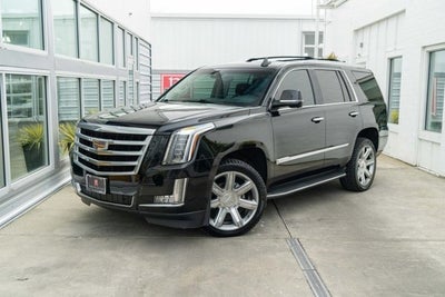2016 Cadillac Escalade Luxury Collection