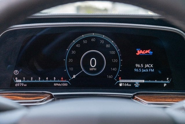 2022 Cadillac Escalade ESV Premium Luxury