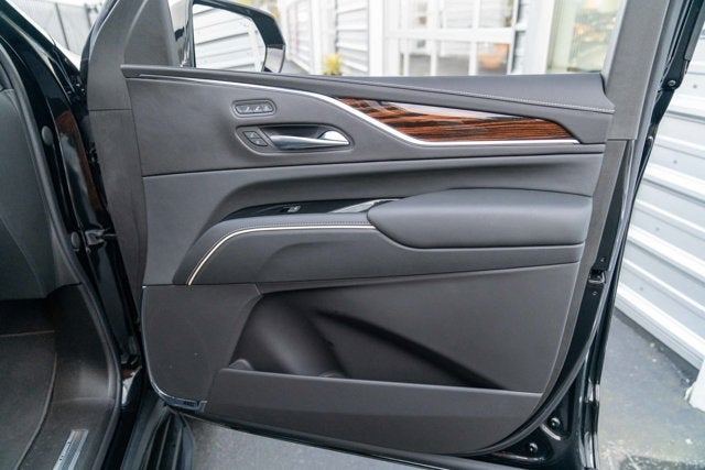 2022 Cadillac Escalade ESV Premium Luxury