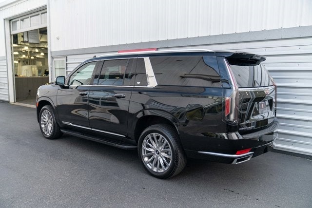 2022 Cadillac Escalade ESV Premium Luxury