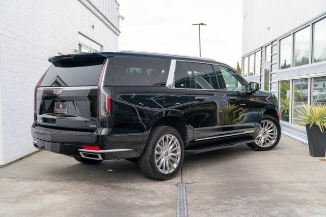 2022 Cadillac Escalade ESV Premium Luxury