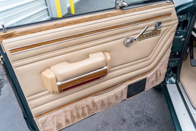 1991 Jeep Grand Wagoneer 4dr Wagon 4WD