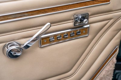 1991 Jeep Grand Wagoneer 4dr Wagon 4WD