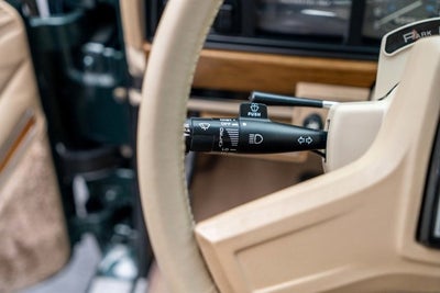 1991 Jeep Grand Wagoneer 4dr Wagon 4WD