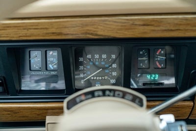 1991 Jeep Grand Wagoneer 4dr Wagon 4WD