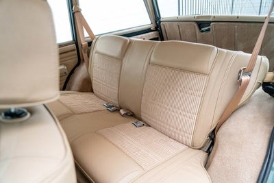 1991 Jeep Grand Wagoneer 4dr Wagon 4WD