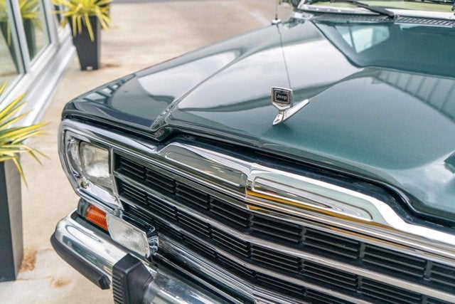 1991 Jeep Grand Wagoneer 4dr Wagon 4WD